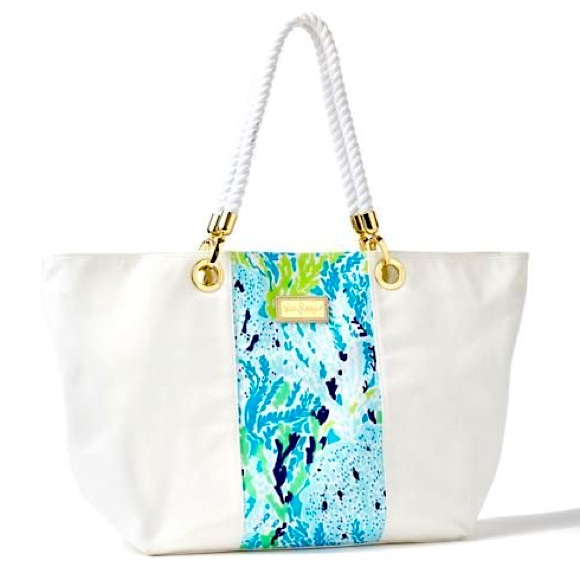 Lilly Pulitzer ISLAND TOTE. SPA BLUE
LETS CHA CHA⭐️ - Picture 1 of 16